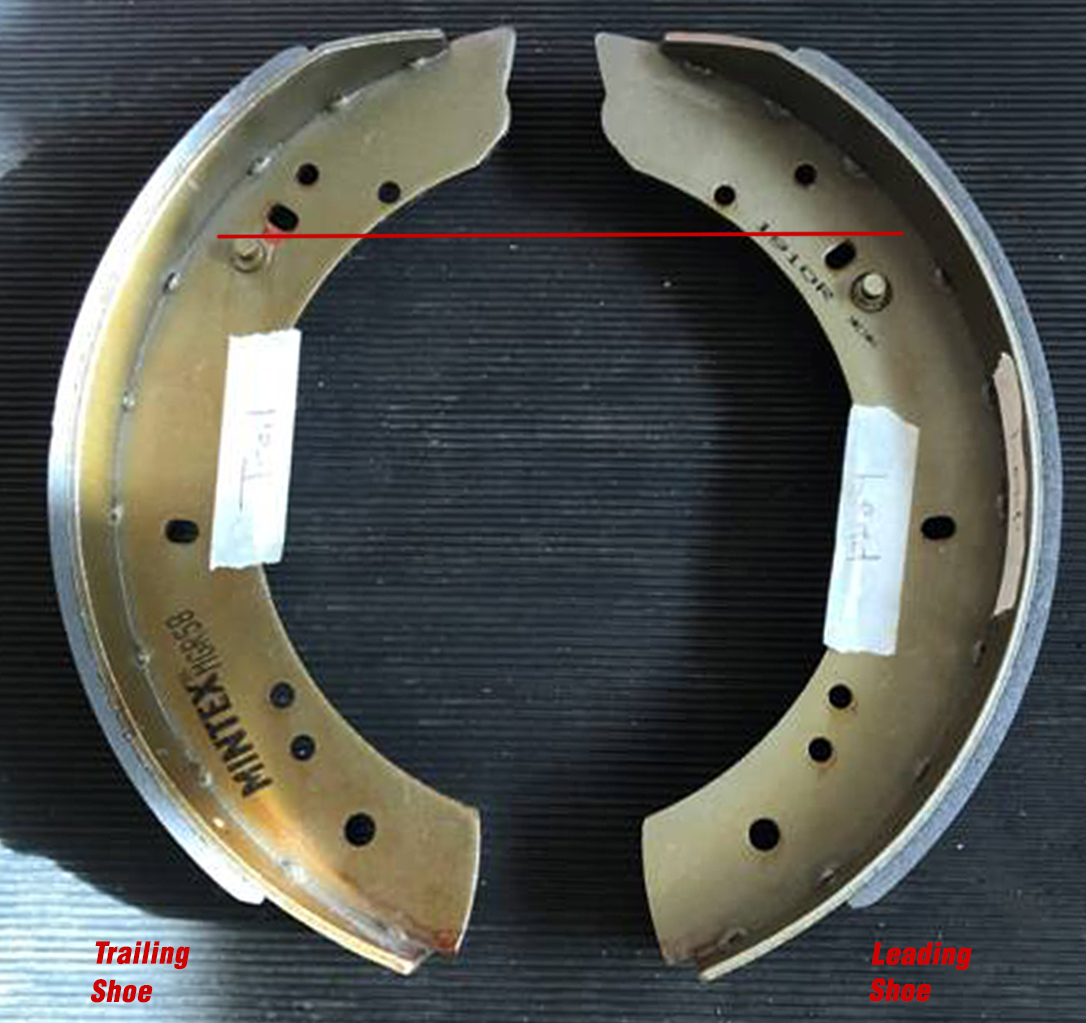 thumbnail interactive-video image 1 of Land Rover Series 3 109 Rear Brake Shoes Set – STC2797 / STC359 1 of 4