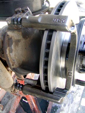 Disc brake caliper frame mounted to Series Land Rover