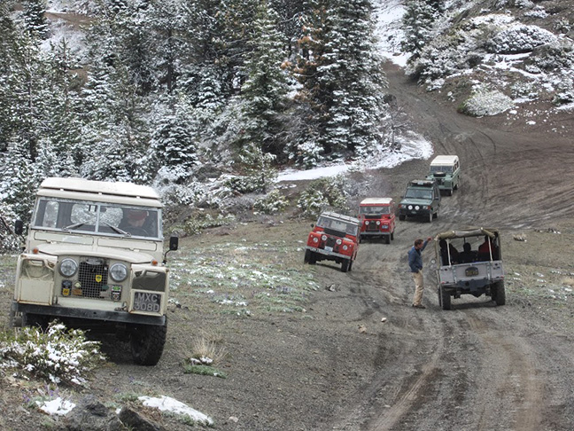 Land Rovers at Mendo XX