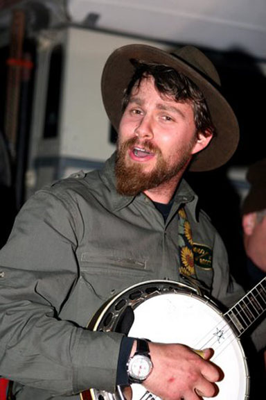 Linus on Banjo